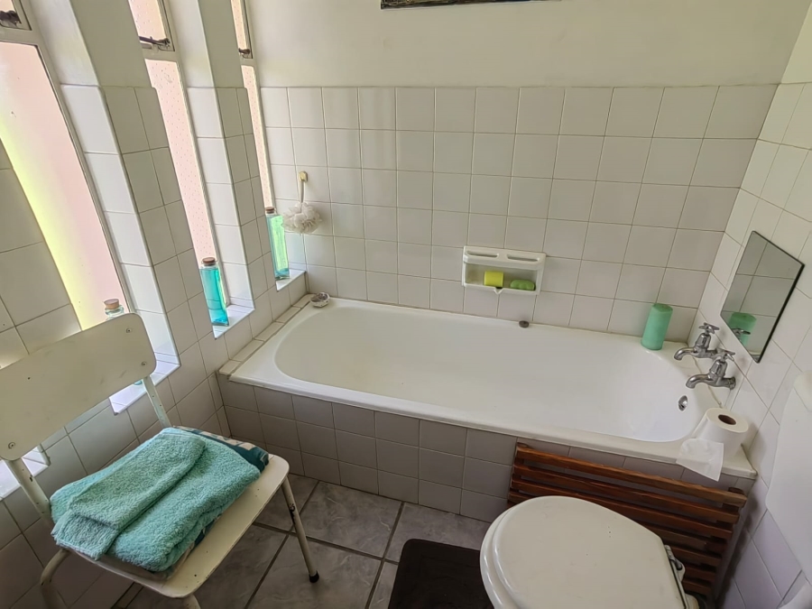 5 Bedroom Property for Sale in Parys Free State